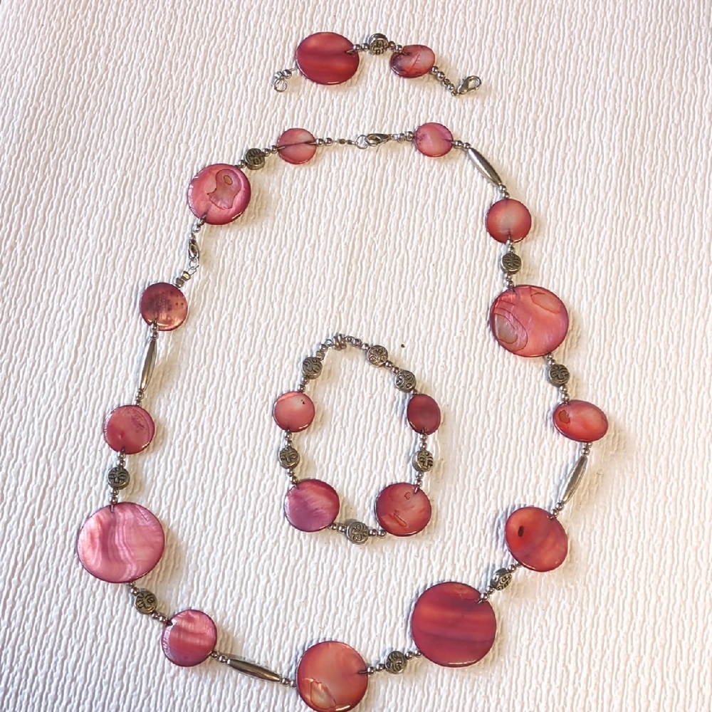 ✨Pink Shell Disc and Silverstone Necklace & Bracelet Set